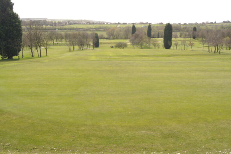 Hillies Golf Course Image
